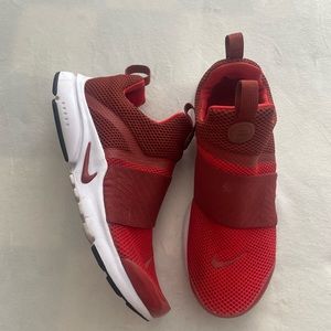 Nike Red Presto Extreme Kids slip on sneakers